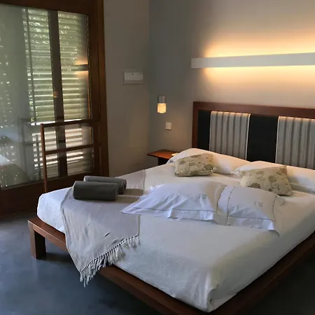 自然公园庭院酒店 厄尔·坎皮洛·德·罗达尔